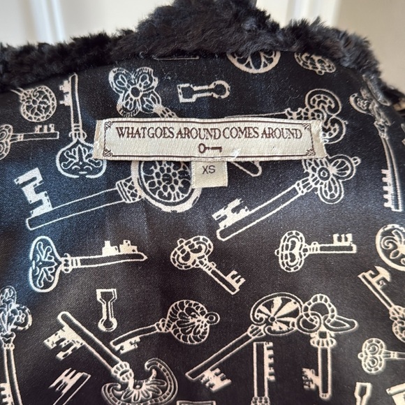WHAT GOES AROUND COMES AROUND Anthropologie Black Teddy Coat Lamb Fur XS - Picture 6 of 7